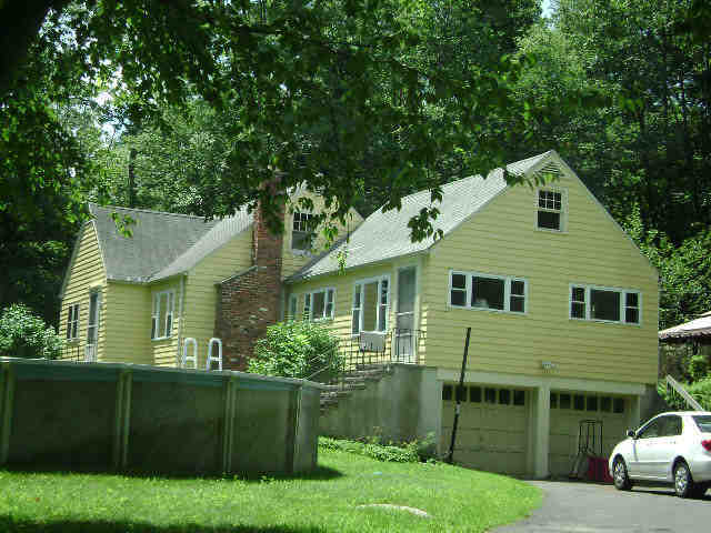 Building photograph for 222 WEEKEEPEEMEE RD